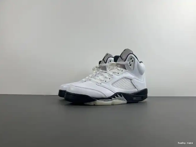 Cheap Husky AIR DD0587-110 5 RETRO JORDAN 'WHITE BLACK' 0625
